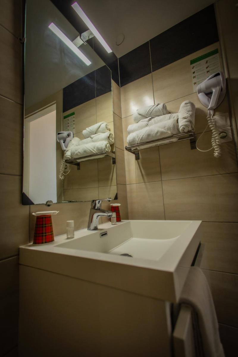 Salle de bains dans l'établissement Alexain Hotel Restaurant & Wellness - Colmar Ouest