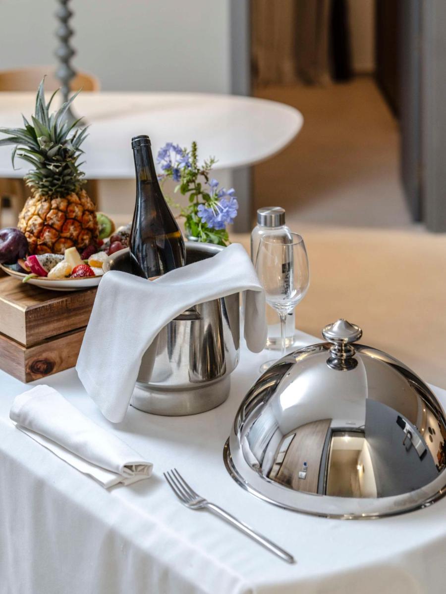 Comida en o cerca de este hotel