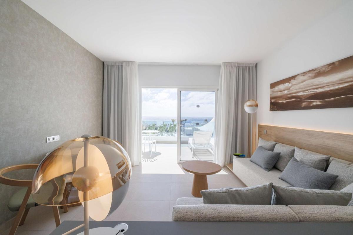 Zona de estar de Radisson Blu Resort, Lanzarote Adults Only