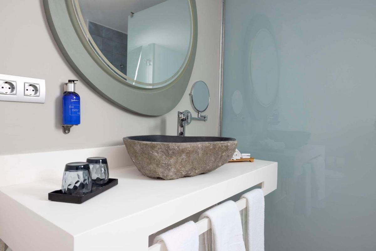 Imagen de la galería de Radisson Blu Resort, Lanzarote Adults Only, en Costa Teguise