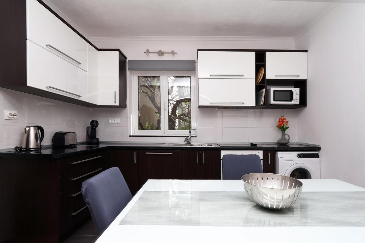 Apartments Lada - Housity