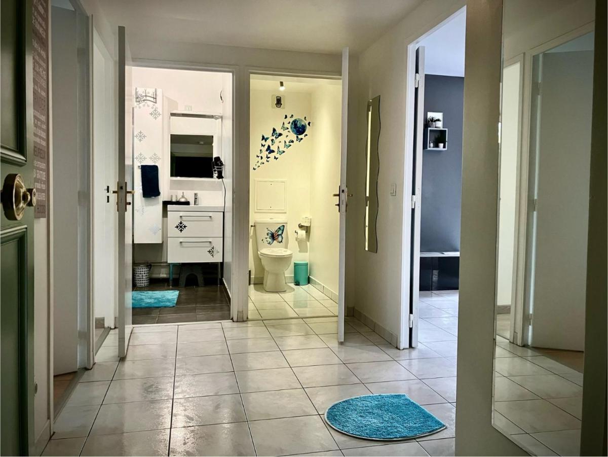 Snowqueen Hotel Apartment Paris-Disney - Housity