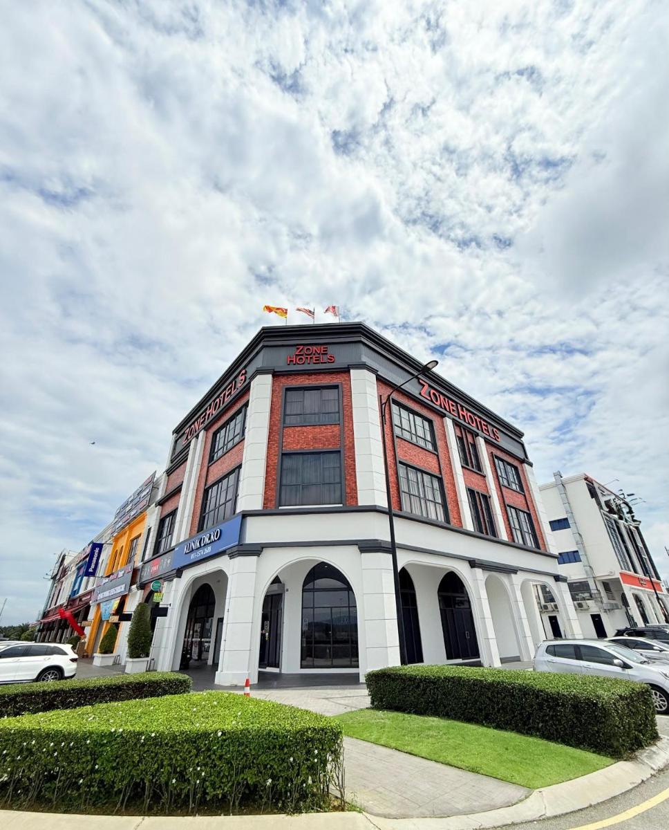 ZONE Hotels, Eco Grandeur - Housity