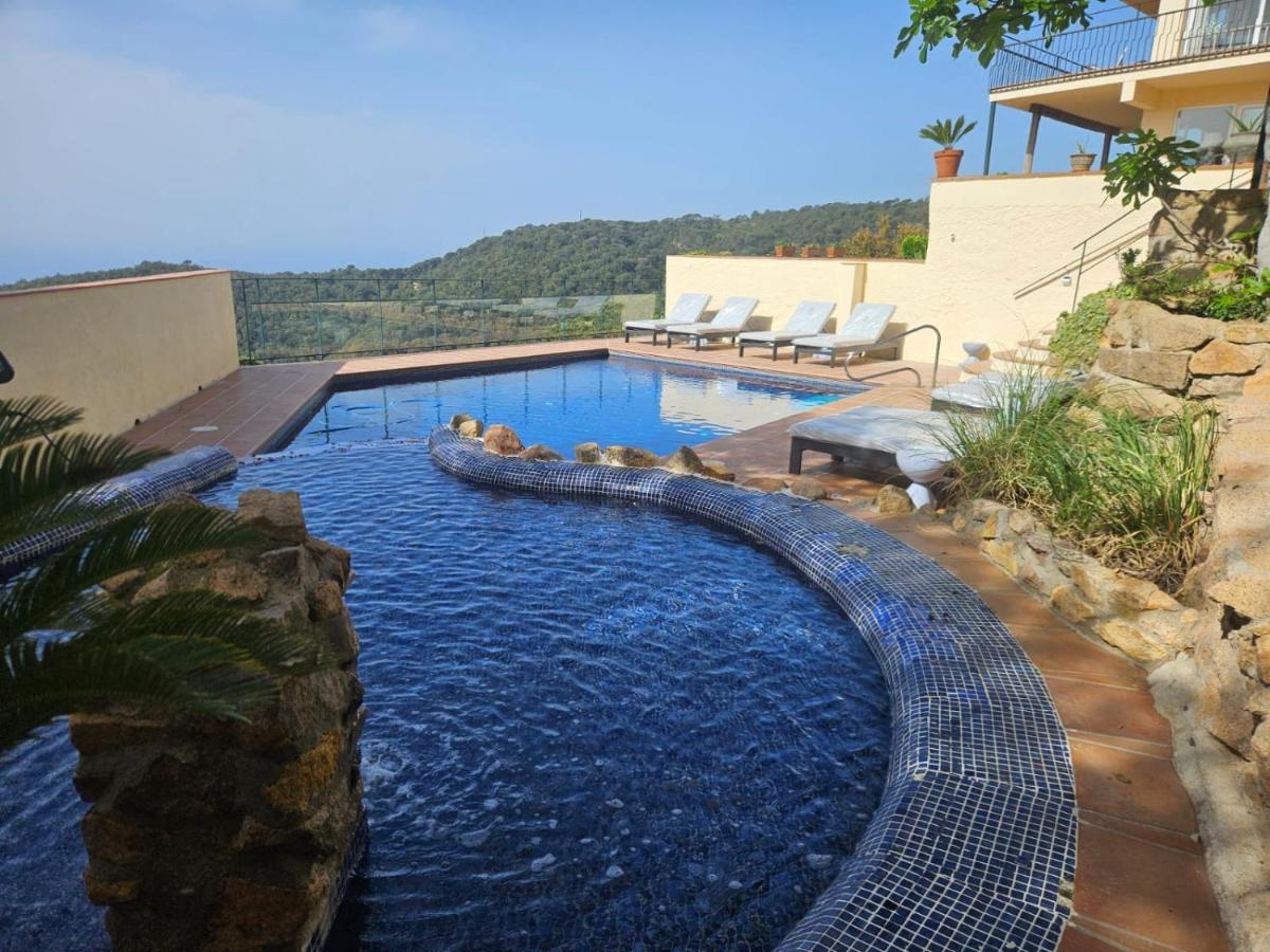La Roqueta Hotel - Housity