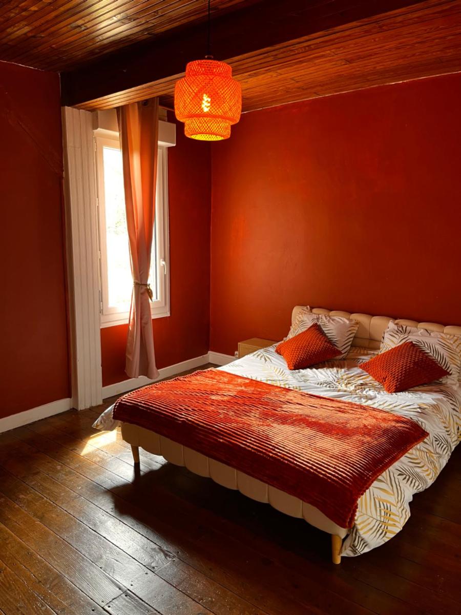 Chambre au domaine du moulin du pont - Housity