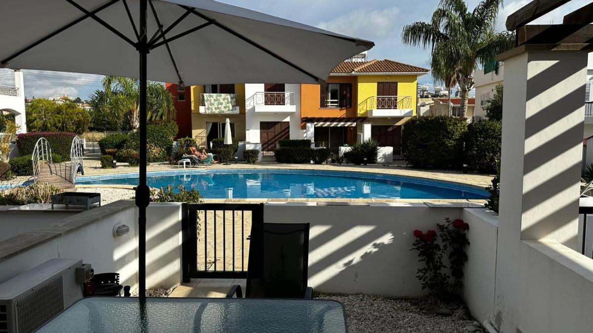 Apartament Cosy House with pool, Paphos Pafos,Tombs of Kings - Housity