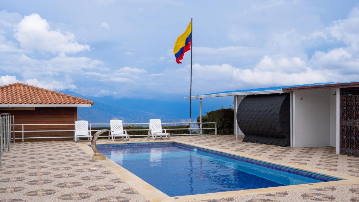 Hospedaje Casona Villa Alicia - Housity