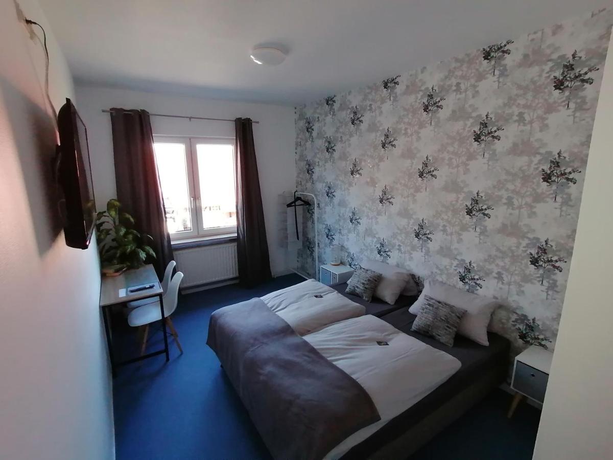 Waldecker Taverne - Housity