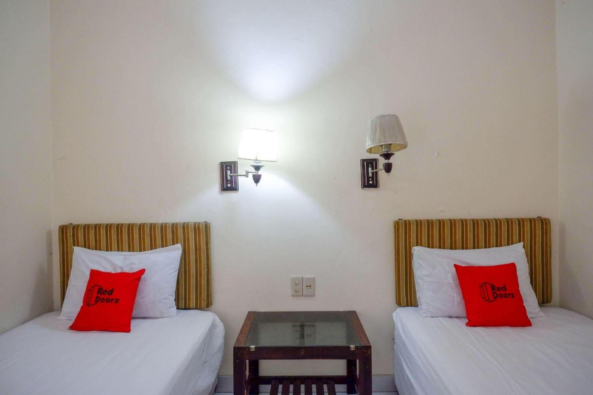 RedDoorz near Lokawisata Baturaden 2 - Housity
