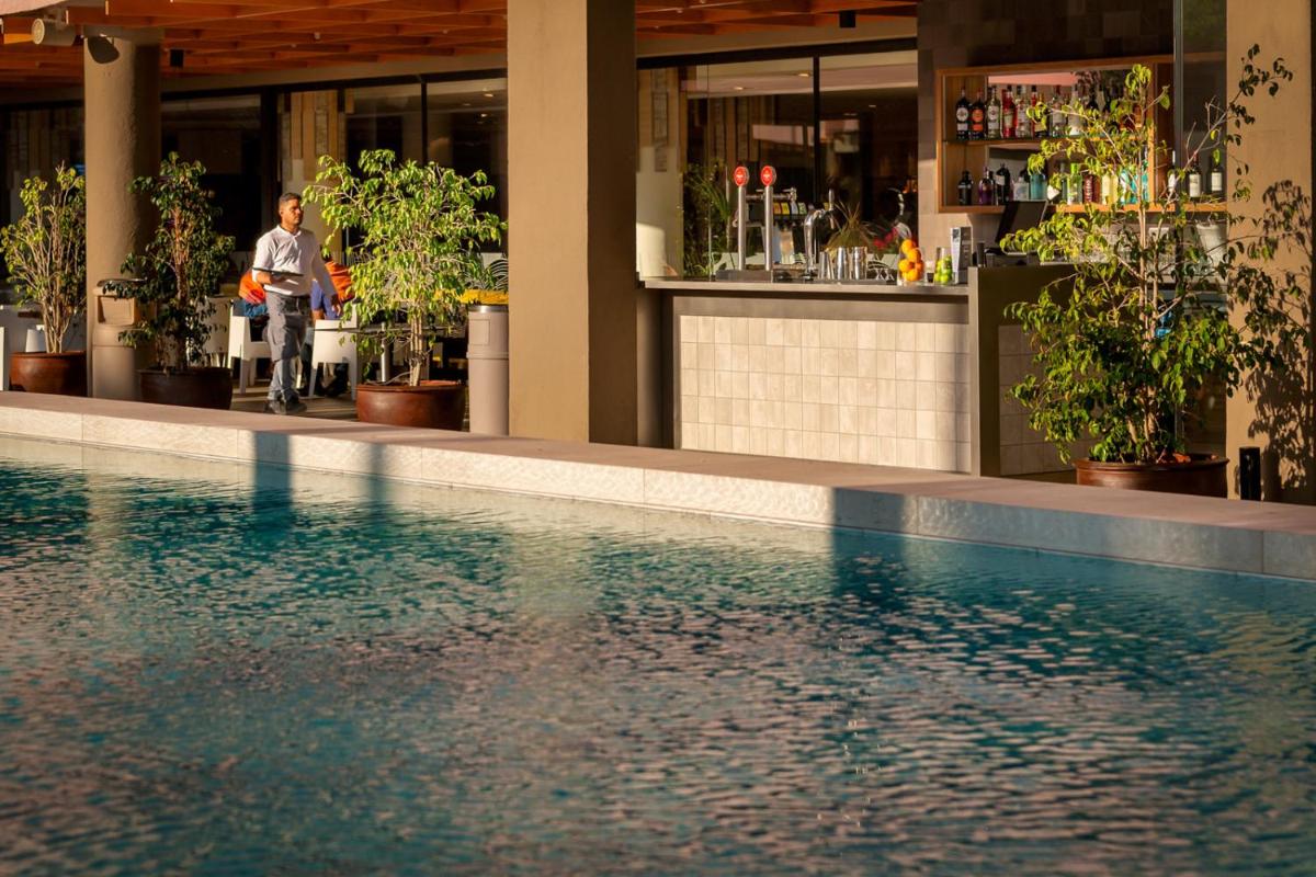 Clientes alojados en AQUA Hotel The Breeze & Spa - All Inclusive - Adults Only - 4Sup