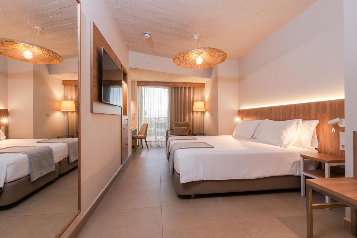 Cama o camas de una habitación en BANCAL HOTEL and SPA