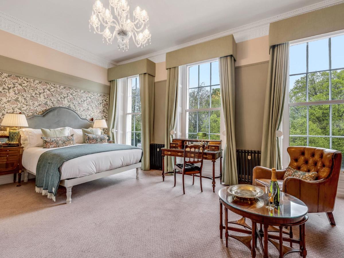 Stauntons on the Green Hotel - Housity