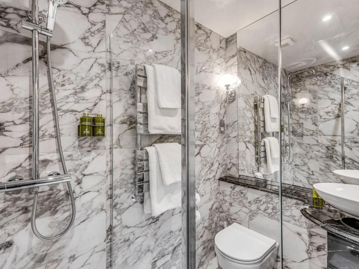 Stauntons on the Green Hotel - Housity