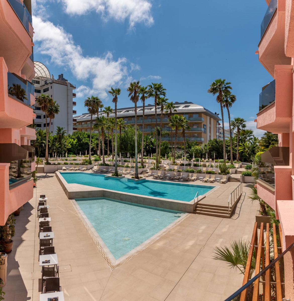 Piscina en o cerca de AQUA Hotel The Breeze & Spa - All Inclusive - Adults Only - 4Sup