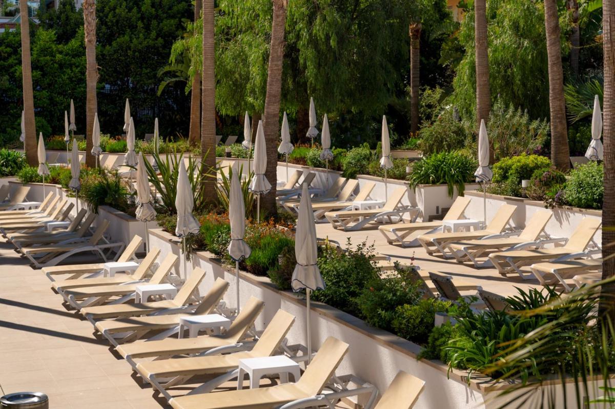 Jardín al aire libre en AQUA Hotel The Breeze & Spa - All Inclusive - Adults Only - 4Sup