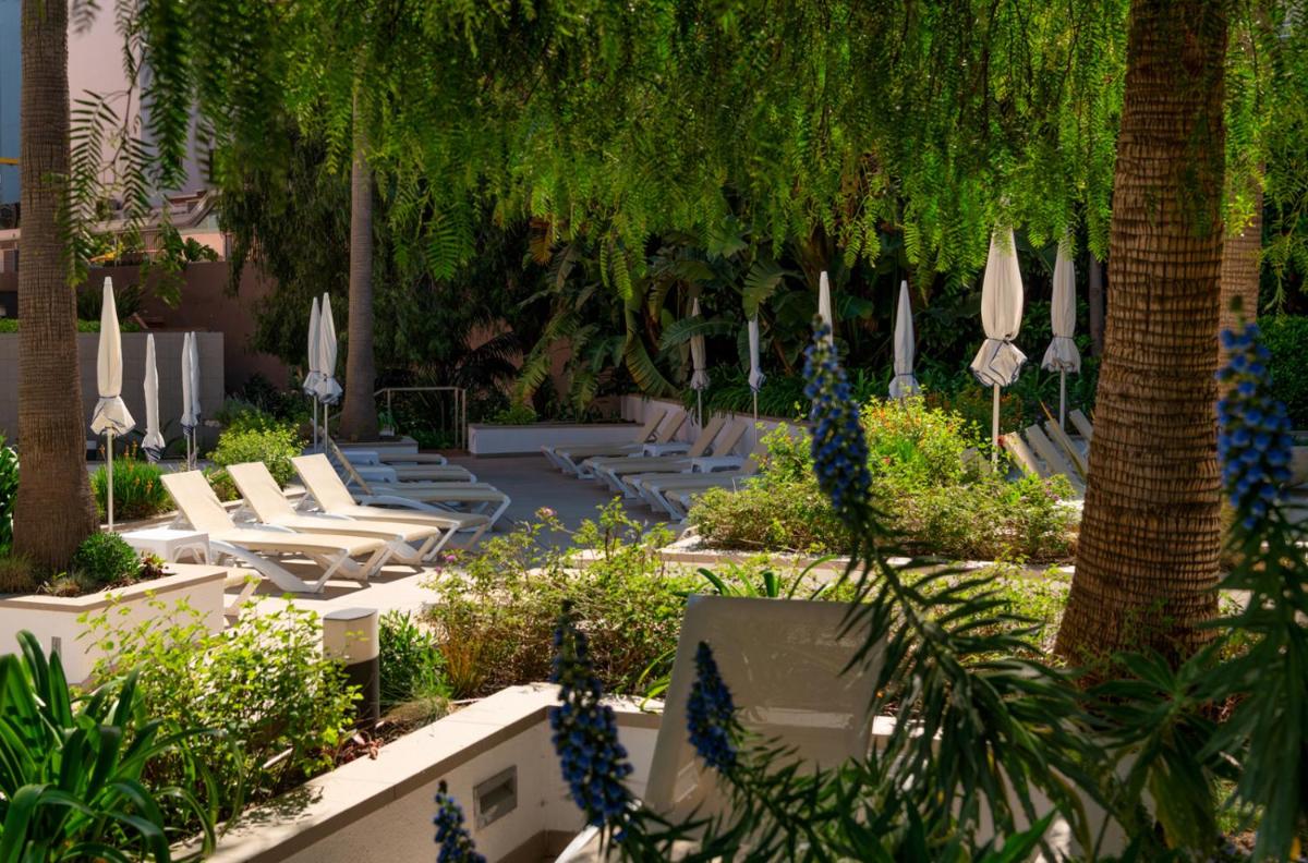 Jardín al aire libre en AQUA Hotel The Breeze & Spa - All Inclusive - Adults Only - 4Sup