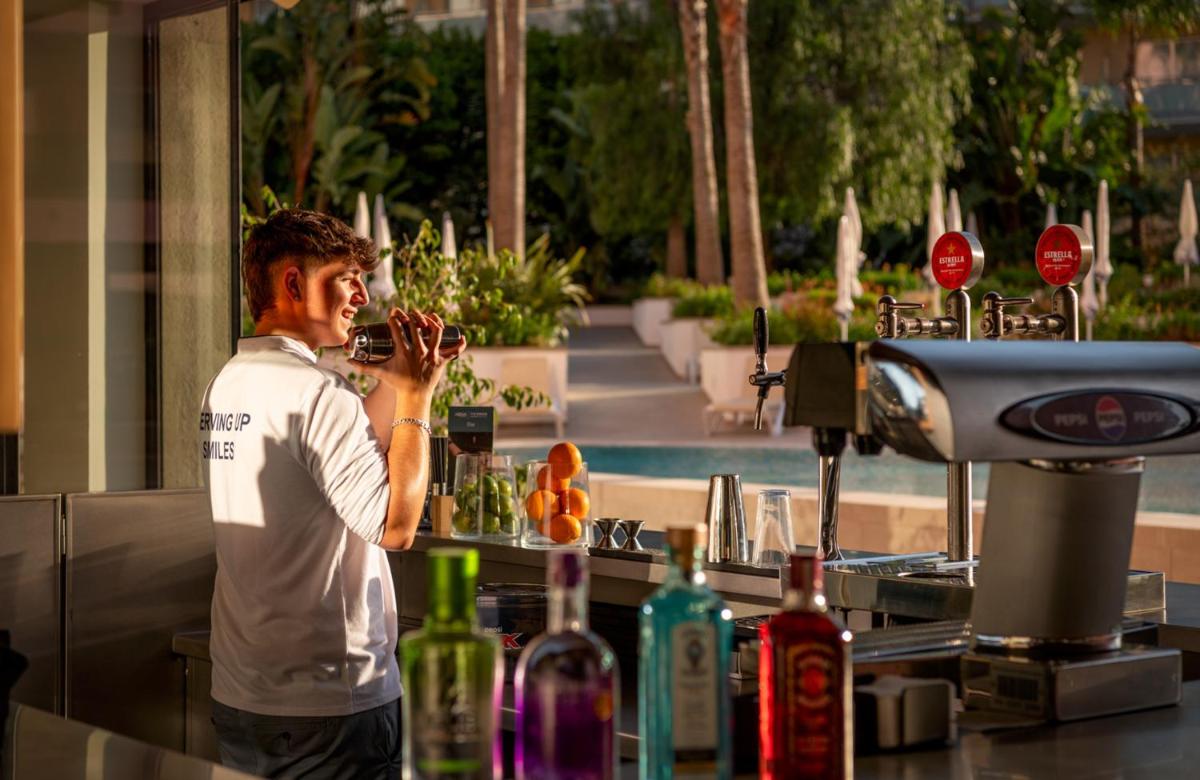 Clientes alojados en AQUA Hotel The Breeze & Spa - All Inclusive - Adults Only - 4Sup