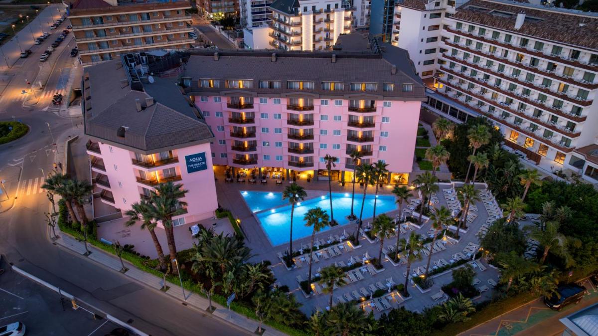 Piscina en o cerca de AQUA Hotel The Breeze & Spa - All Inclusive - Adults Only - 4Sup