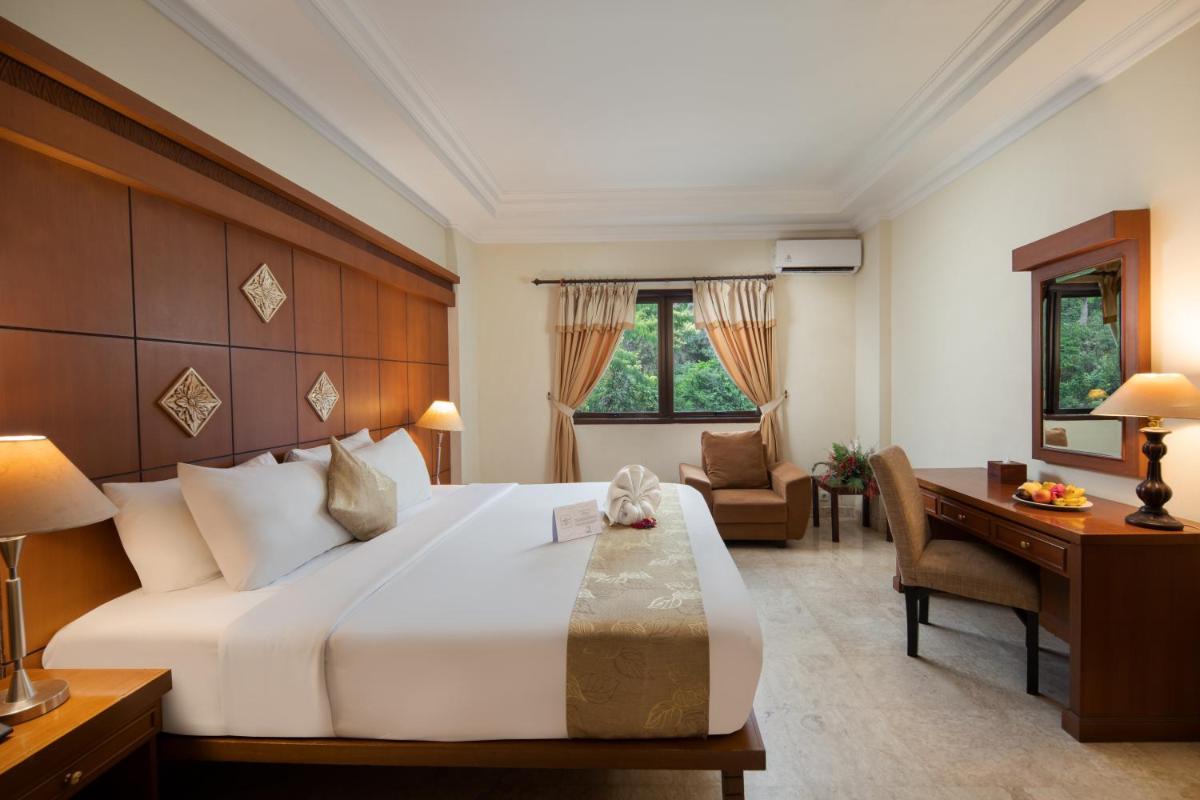 Royal Hotel and Convention Tretes - Housity