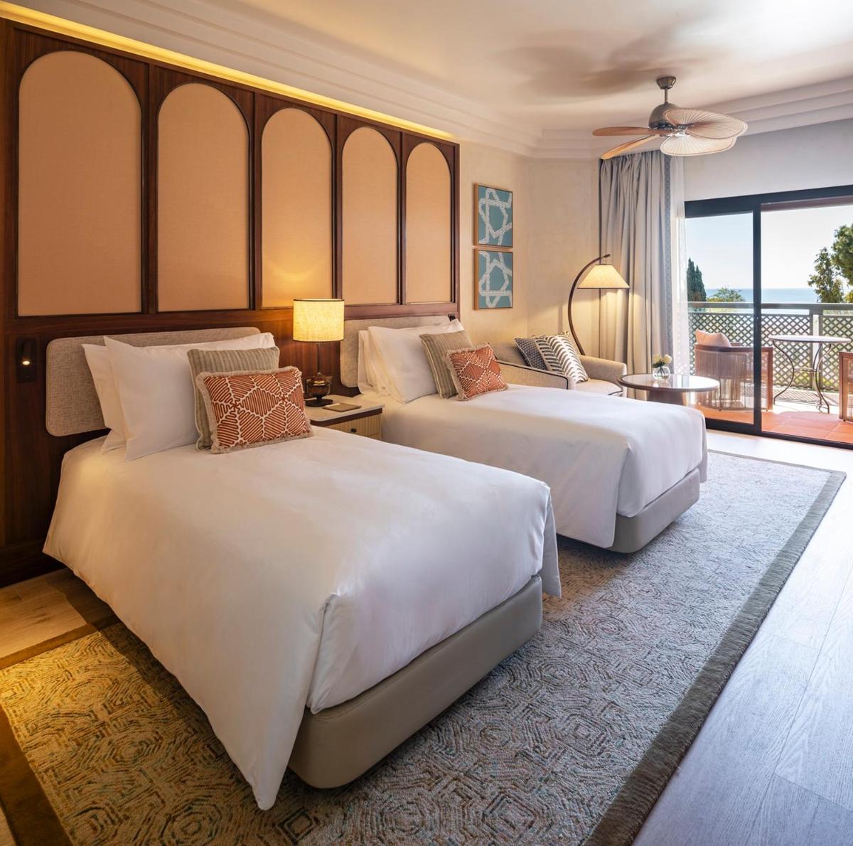 Cama o camas de una habitación en Gran Marbella Resort & Beach Club