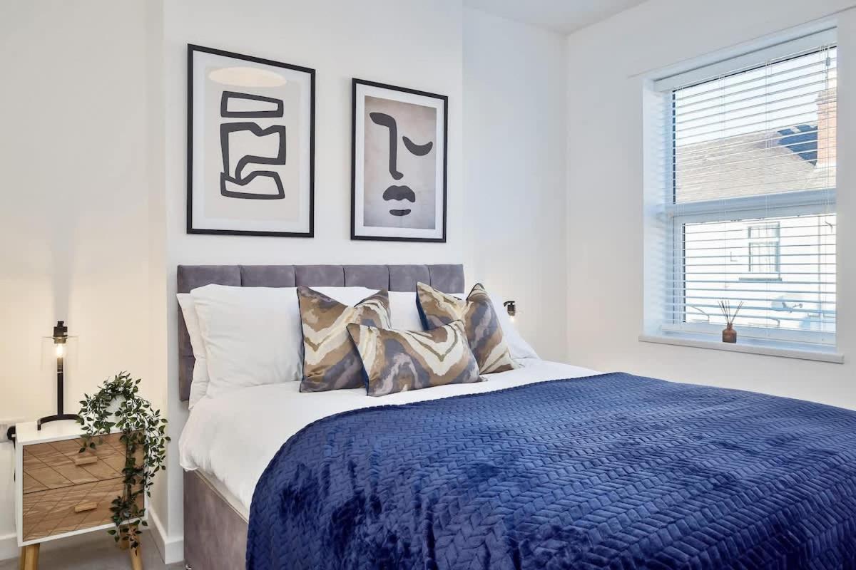 Nursery House by Truestays - 3 Bedroom House in Stoke-on-Trent - Housity
