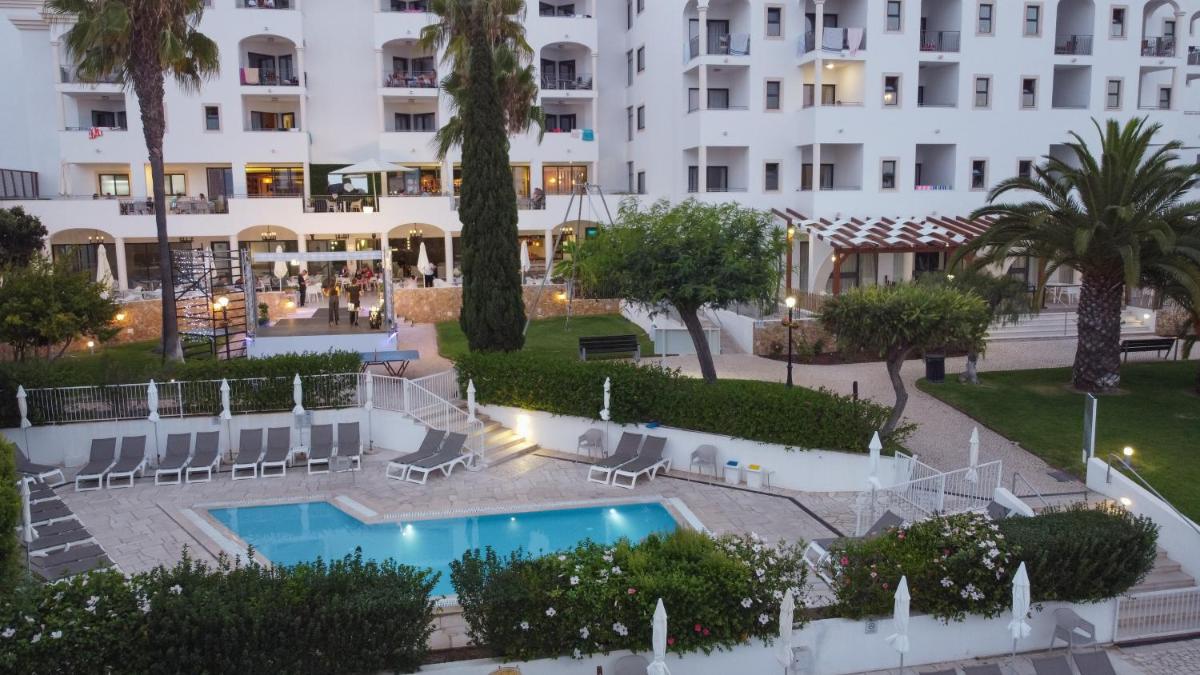 A piscina em ou perto de Vila Petra