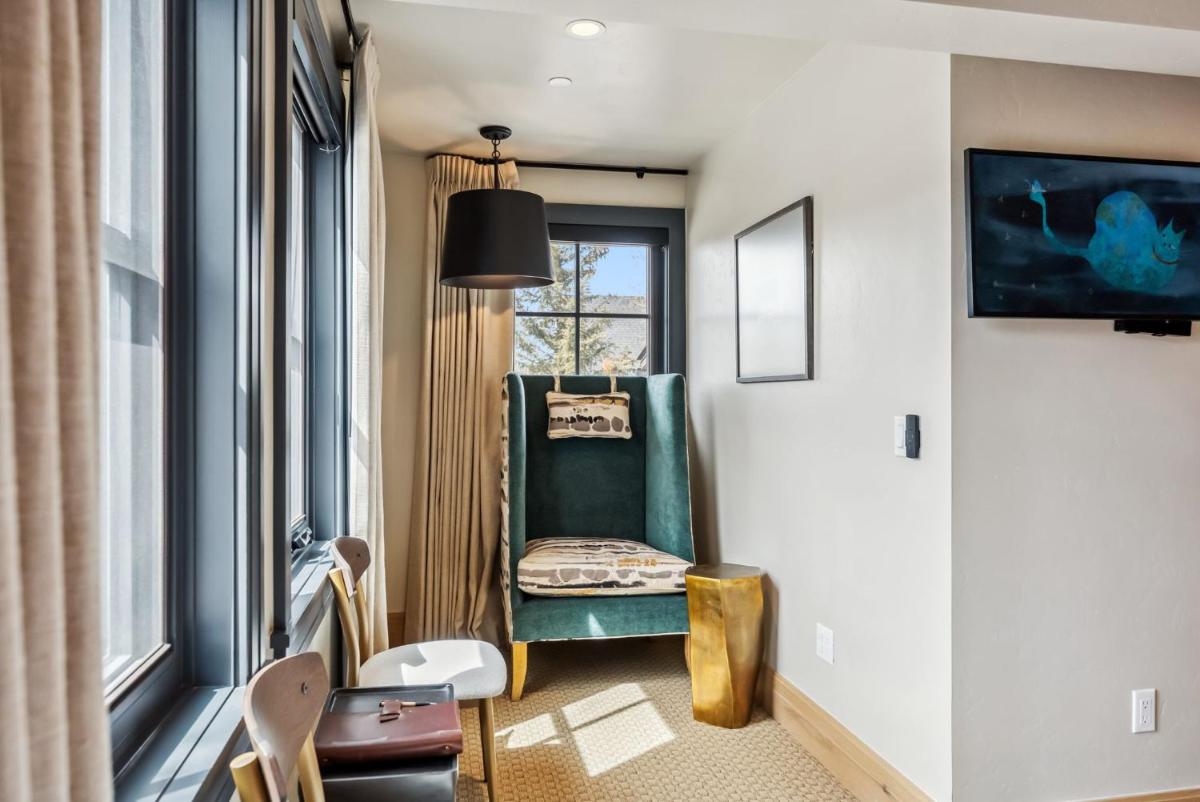 Inn at the Carlin - Housity