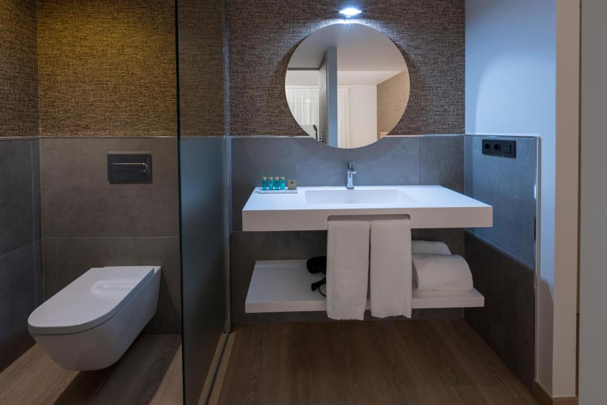 Un baño de Hotel Spa Meiga do Mar