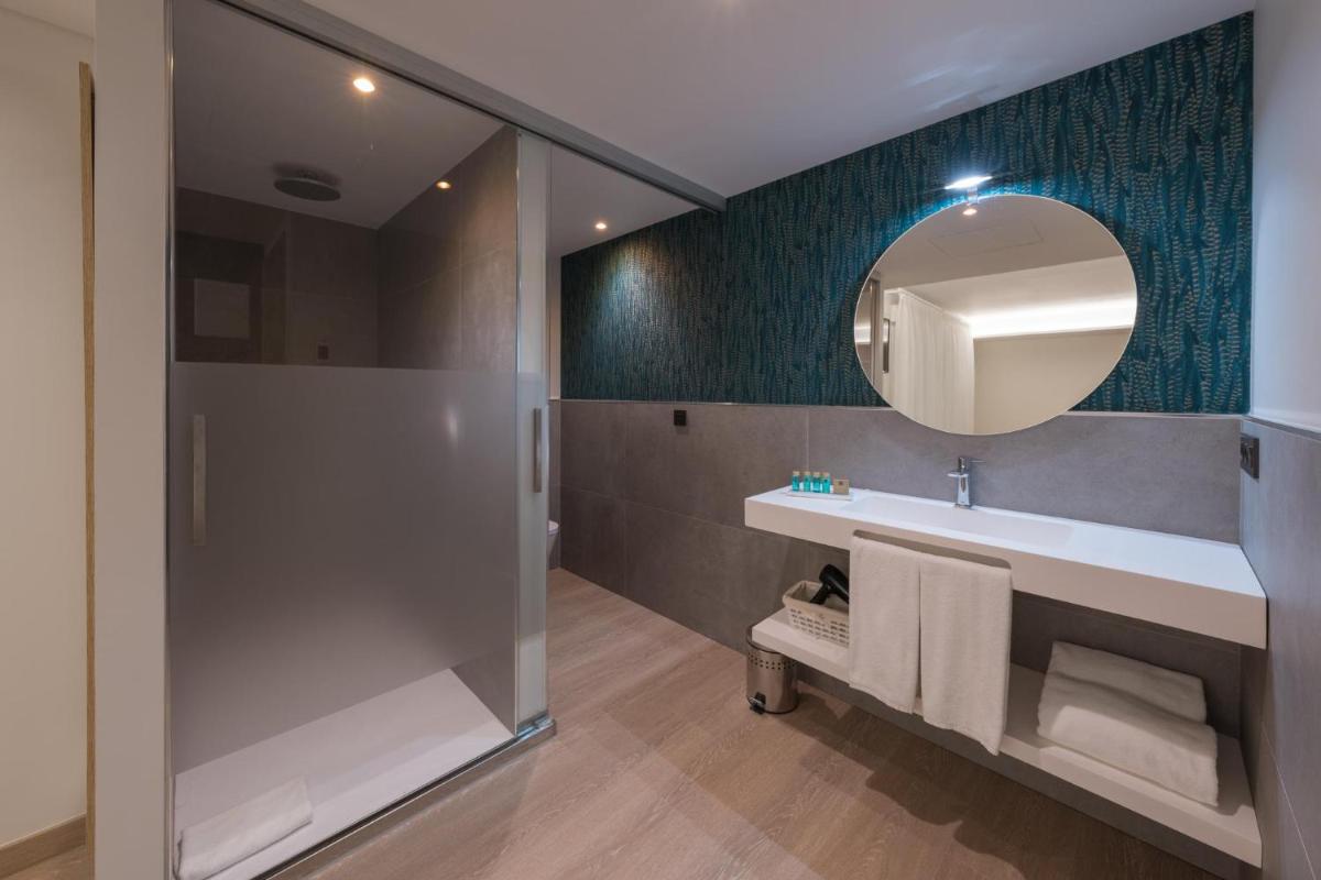 Un baño de Hotel Spa Meiga do Mar