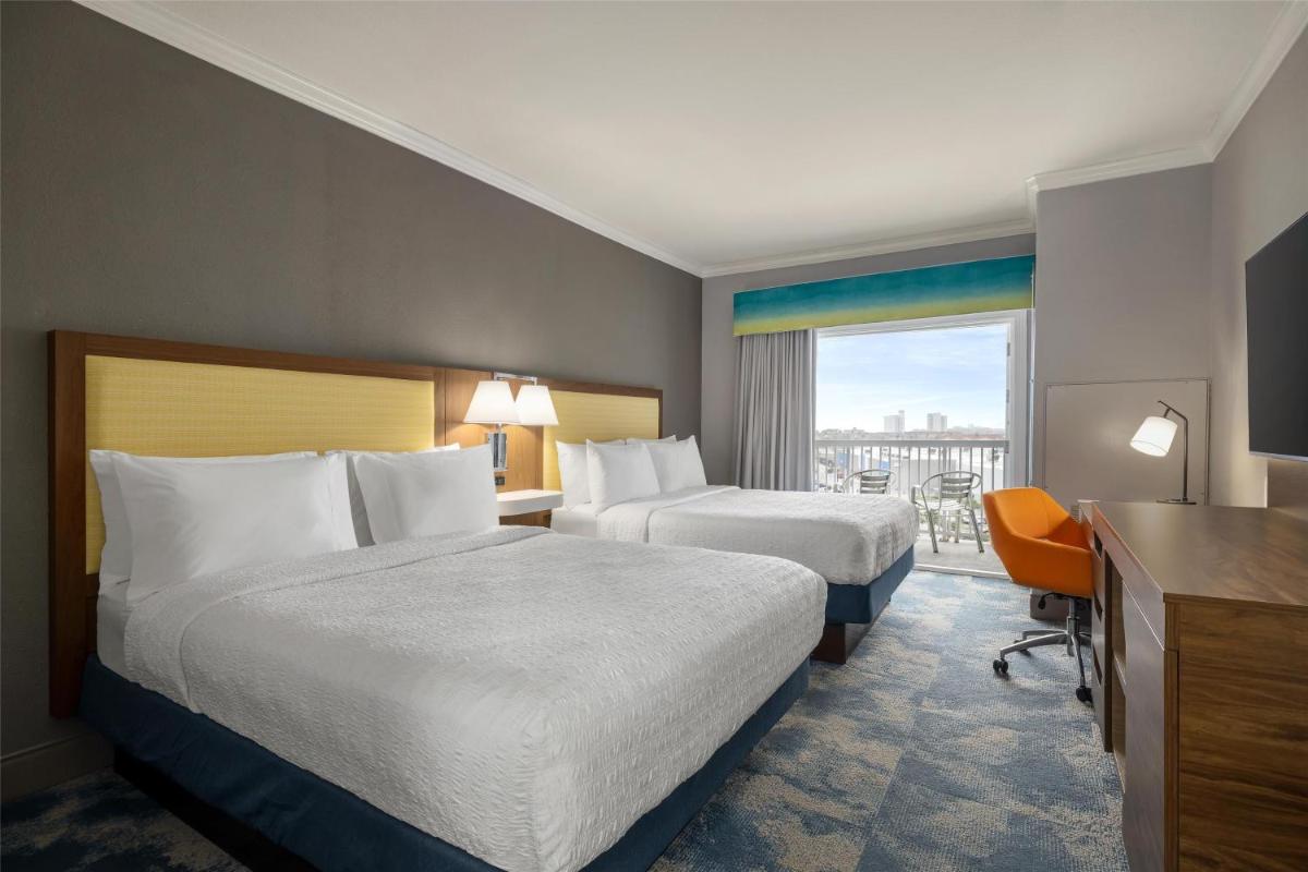 Hampton Inn & Suites Galveston - Housity