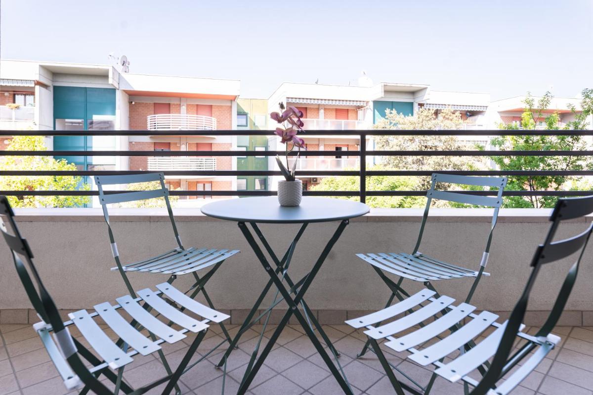 NEST LIVING Evergreen - Housity