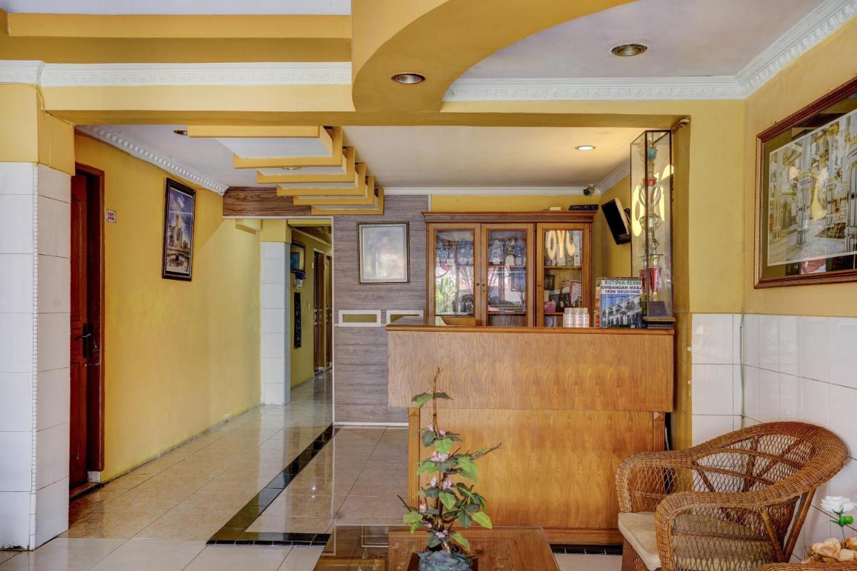 OYO 2972 Wisma Sartika - Hizvo