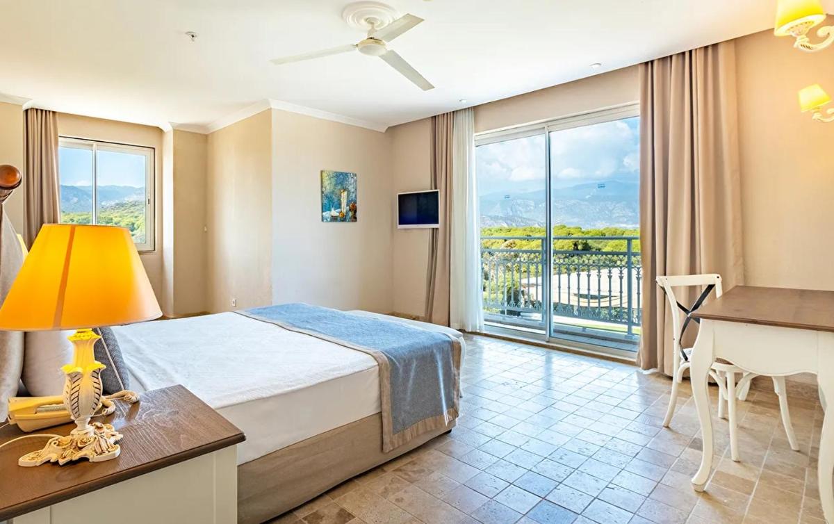 Andriake Beach Club Hotel - Housity