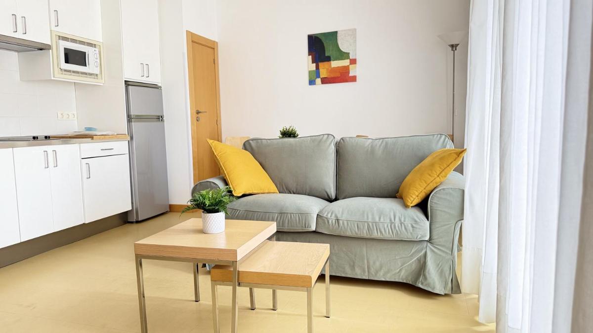 Apartamentos Real Alfoli - Housity