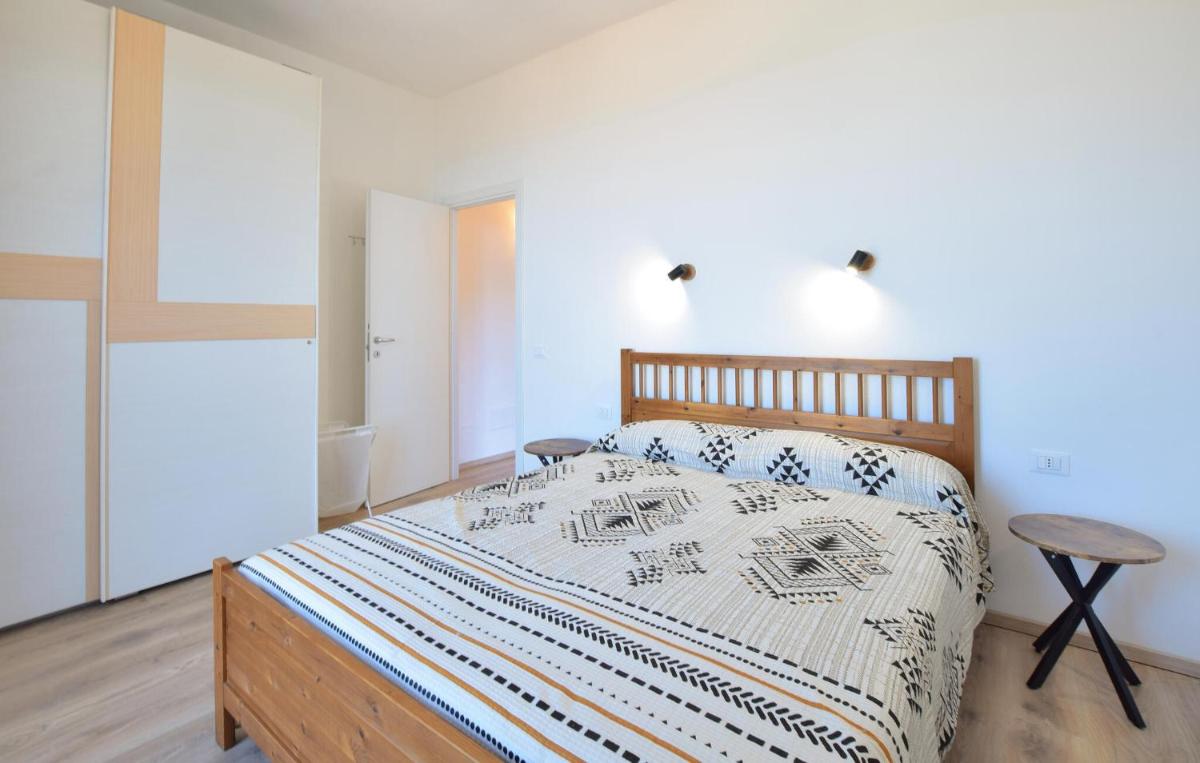 Stunning Apartment In Gavorrano With Wifi - Housity