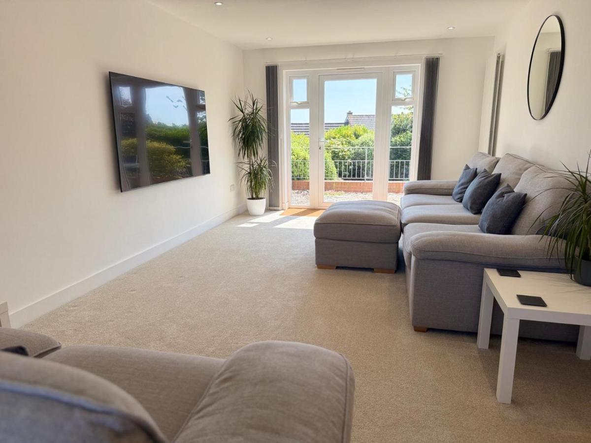 No.48 Falmouth - 10 minutes walk to the beach - Housity
