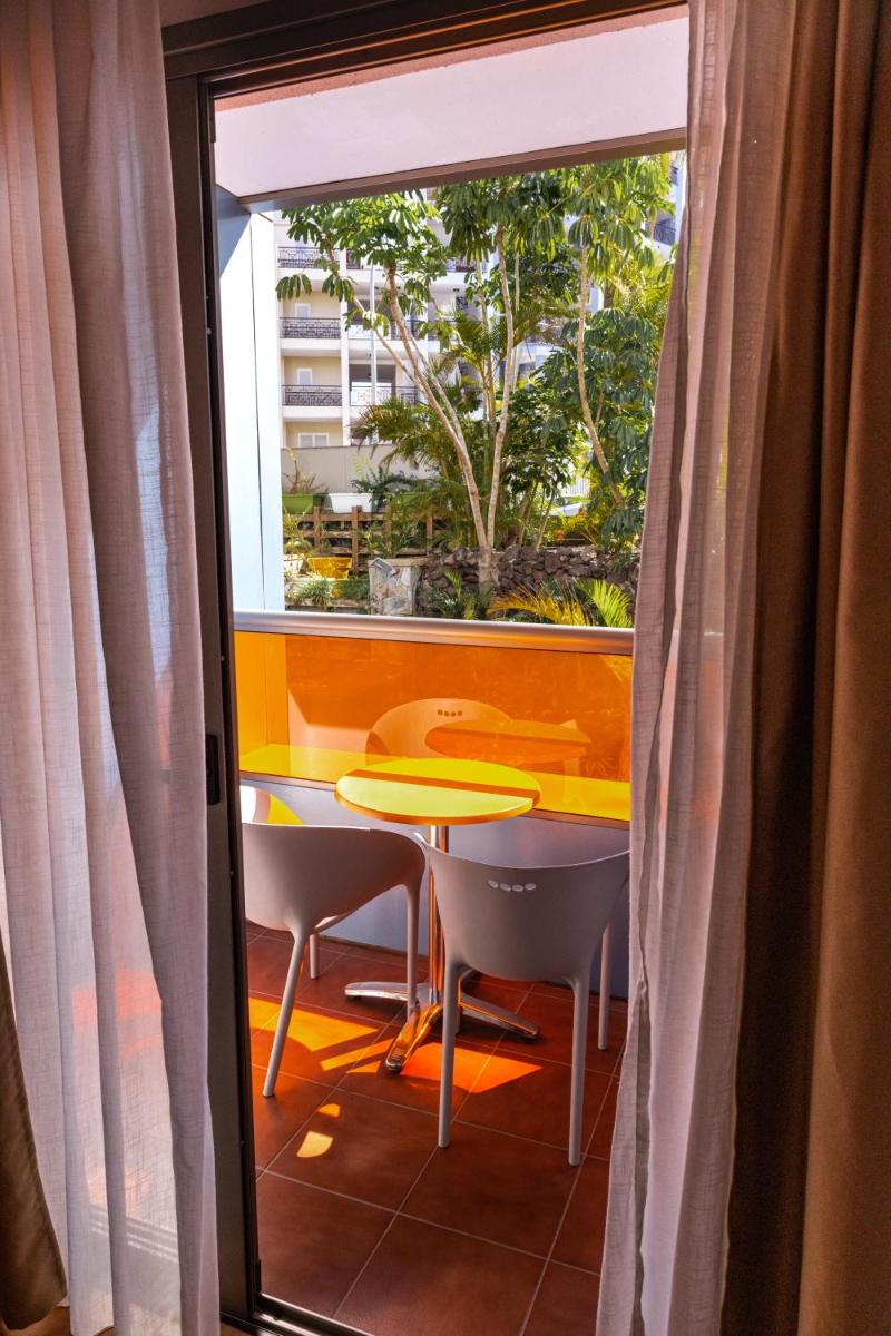 Imagen de la galería de Paradise Park Fun Lifestyle Hotel, en Los Cristianos