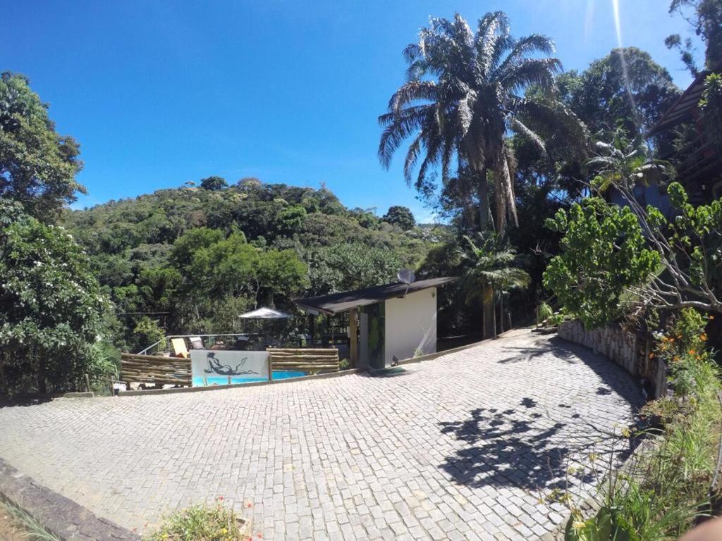 Flor da Serra Chalés - Housity