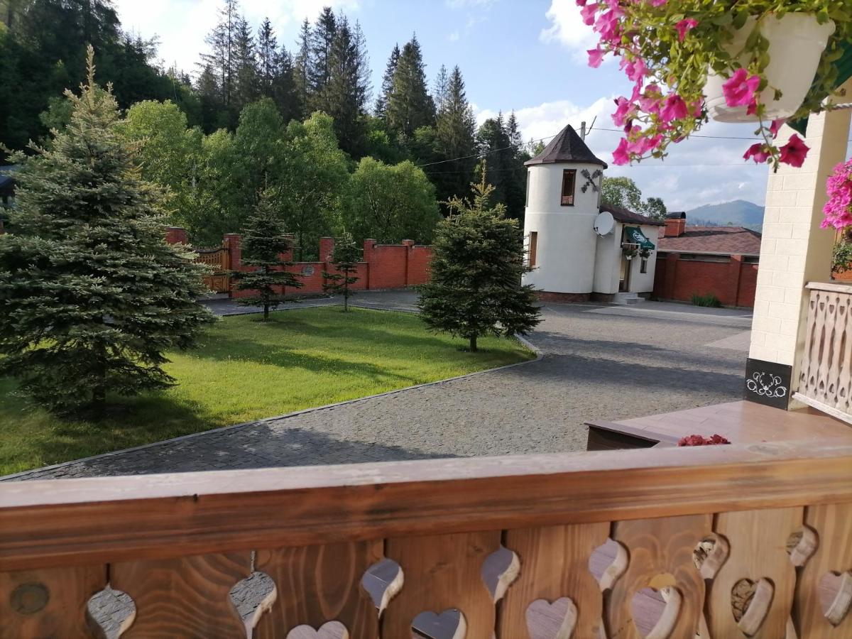 Шале Золота пiдкова & рiчка - Housity