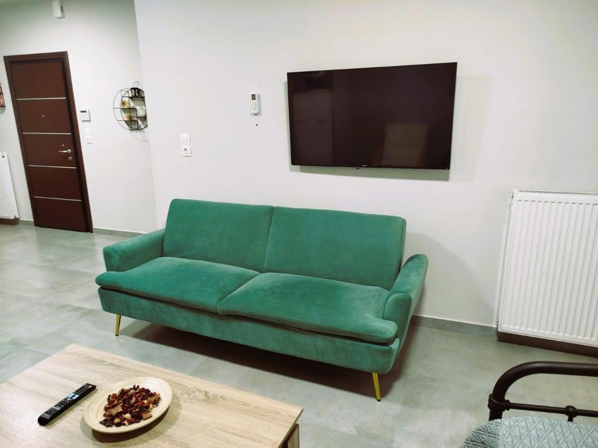 Othonos 10 str. apartment. - Housity