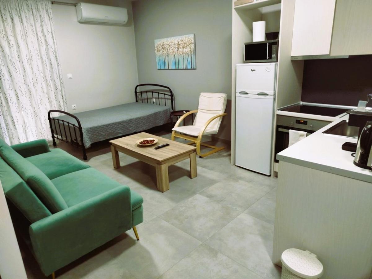 Othonos 10 str. apartment. - Housity