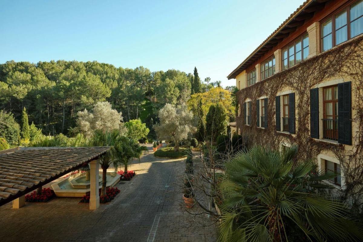 Jardín al aire libre en Sheraton Mallorca Arabella Golf Hotel