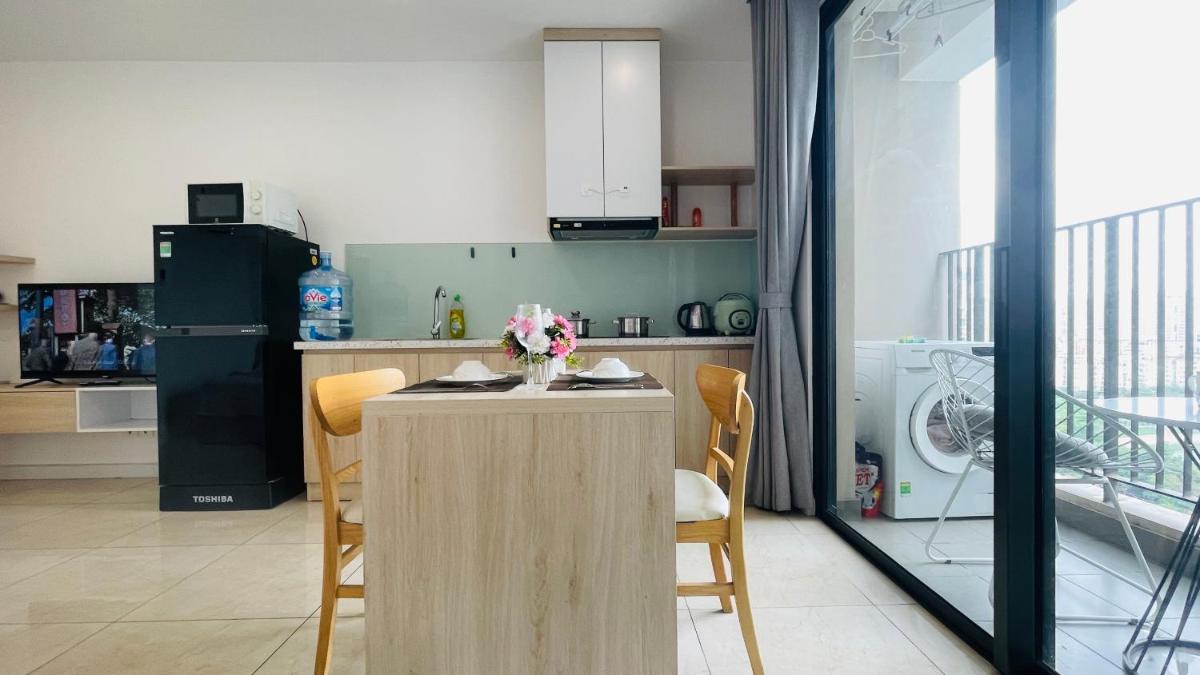Luna's House - Vinhomes D'Capitale - Studio Apt - Hizvo