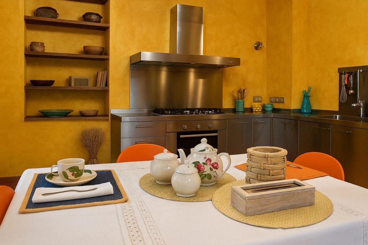 Casa il Girasole con piscina nelle Marche - Housity