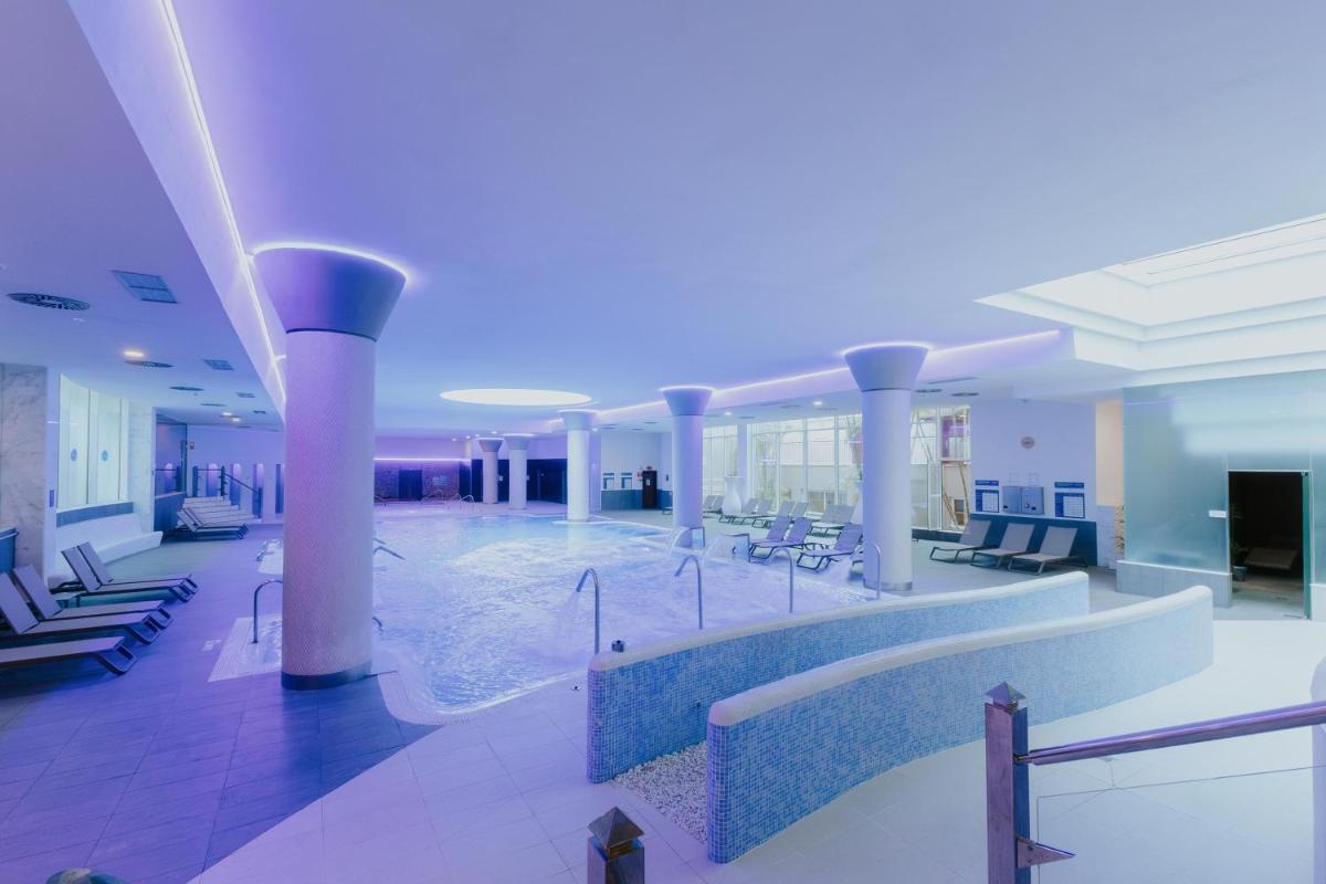 Imagen de la galería de Landmar Costa los Gigantes Family Resort, en Puerto de Santiago