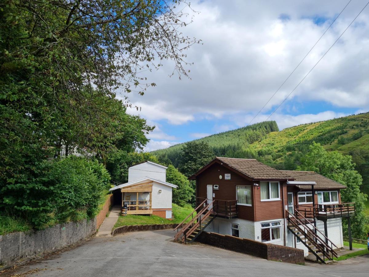Dolygaer Apartment Reservoir Views, Brecon Beacons - Housity