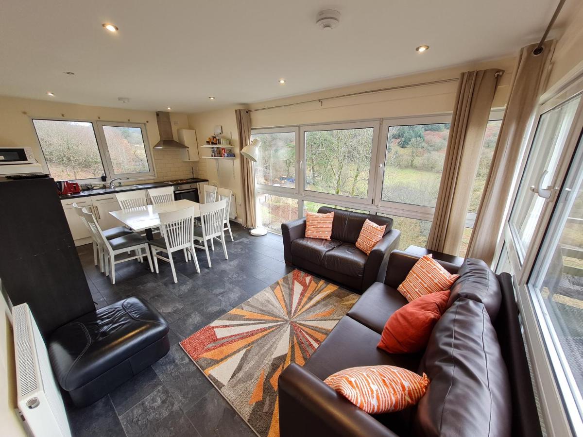 Dolygaer Apartment Reservoir Views, Brecon Beacons - Housity