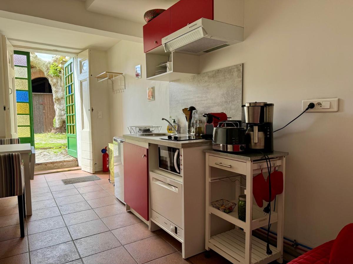 Studio au Coeur du Village avec terrasse et parking proche de Pamiers - Hizvo