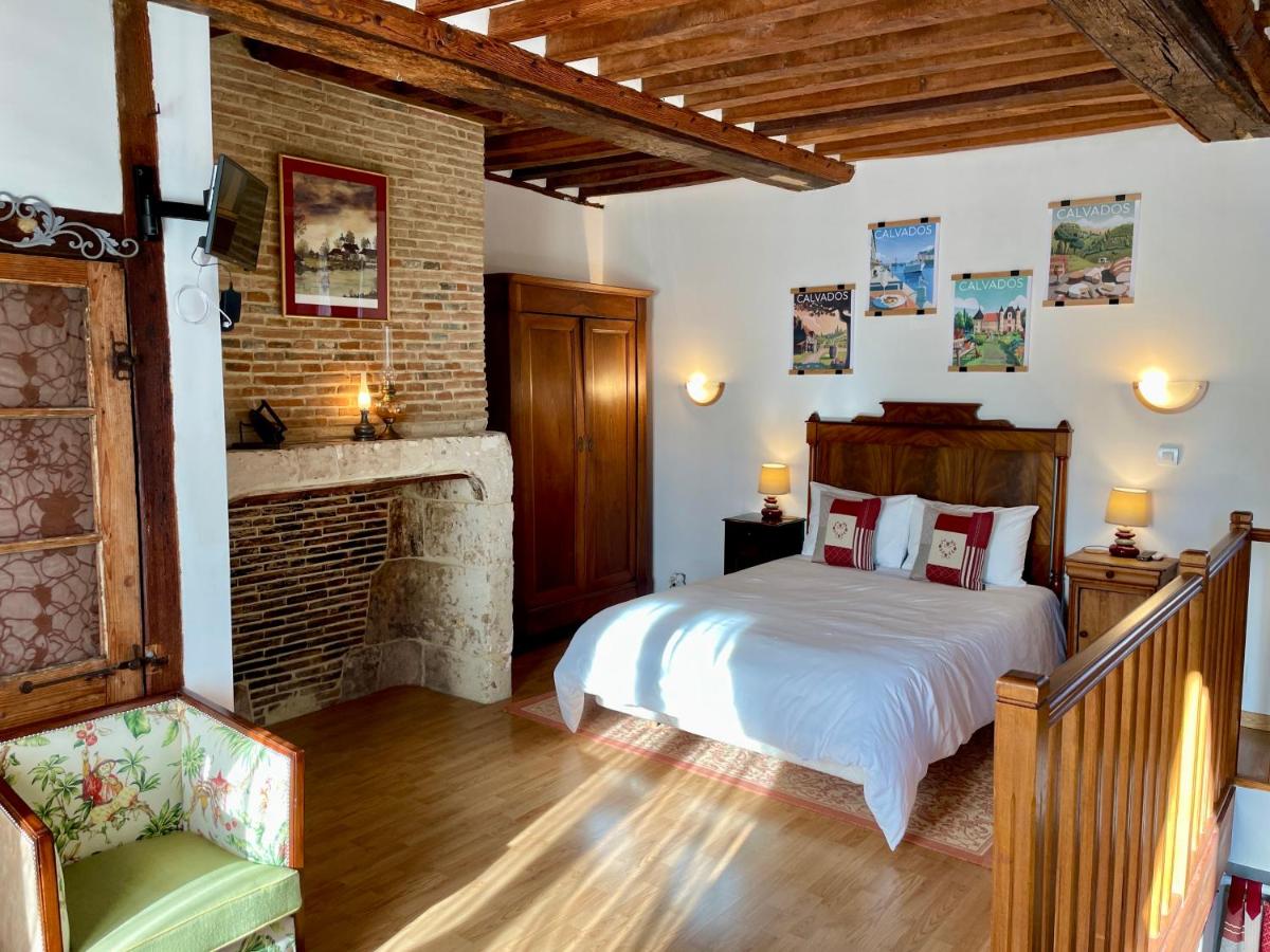 Le Douet Fleury - Chambre d'Hôtes et Gîtes - Housity