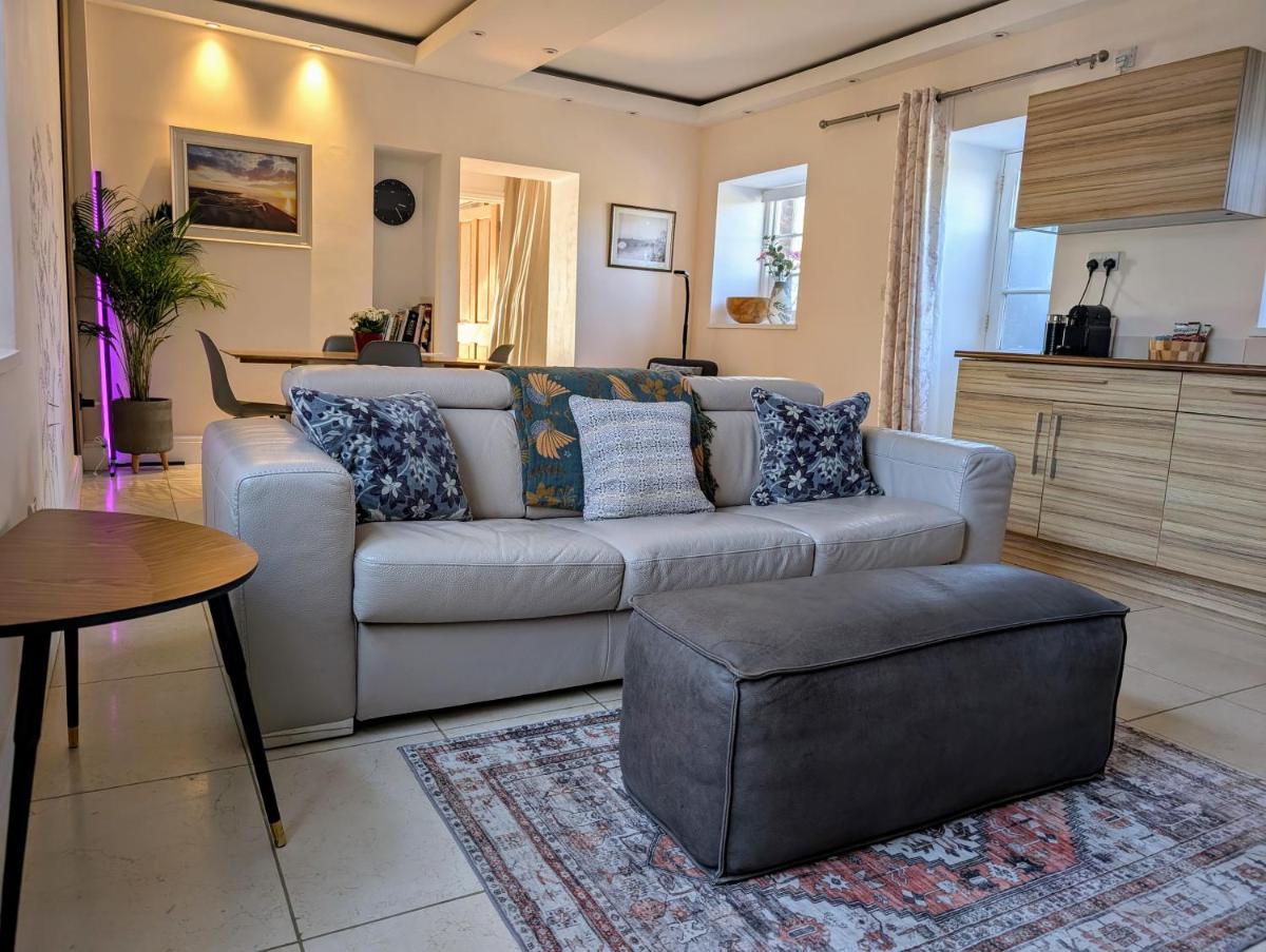 The Lawns Spa Apartment - Housity
